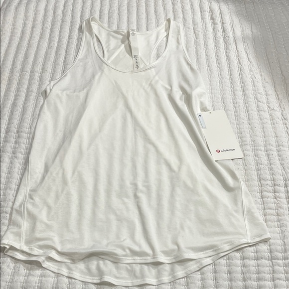 lululemon athletica Tops - NWOT lululemon athletica Women's Tank Top